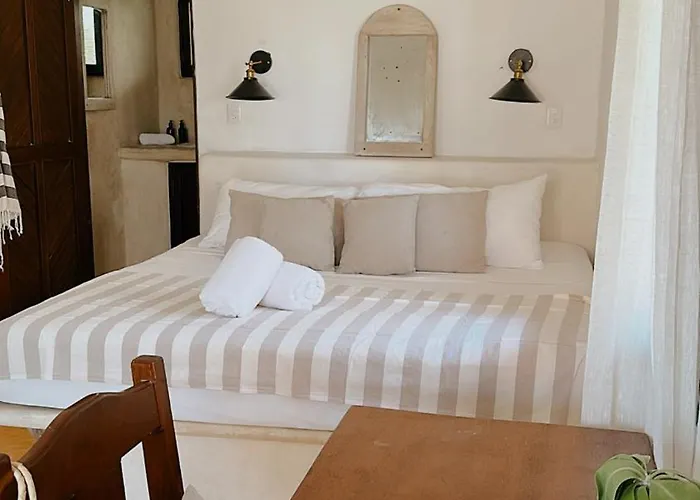 La Conchita (adults Only) 4*